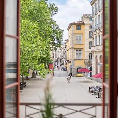 Apartment Bright Flat On Place Carnot Carcassonne